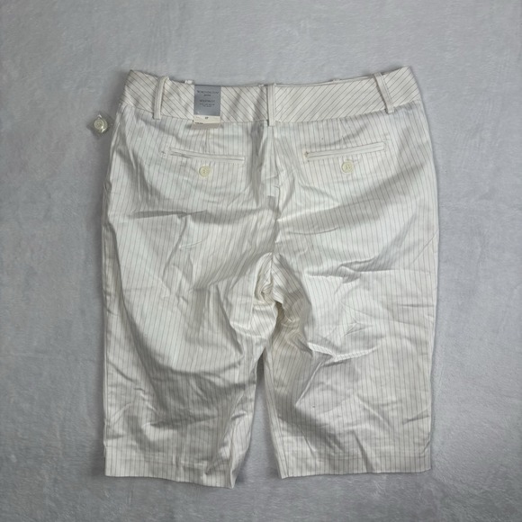Worthington Petite Stretch Modern Fit Beige Striped Shorts Women's Size 8P - Picture 6 of 9